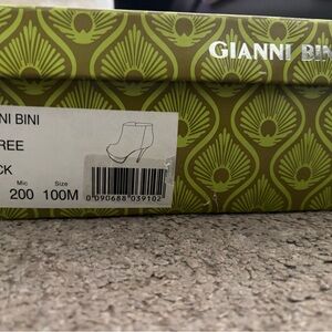 Gianni Bini Black Platform Ankle Booties